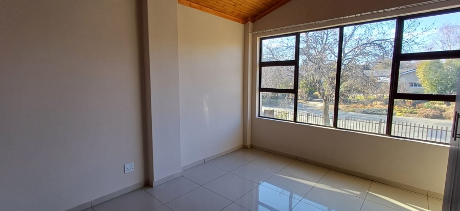 9 Bedroom Property for Sale in Hospitaalheuwel Free State